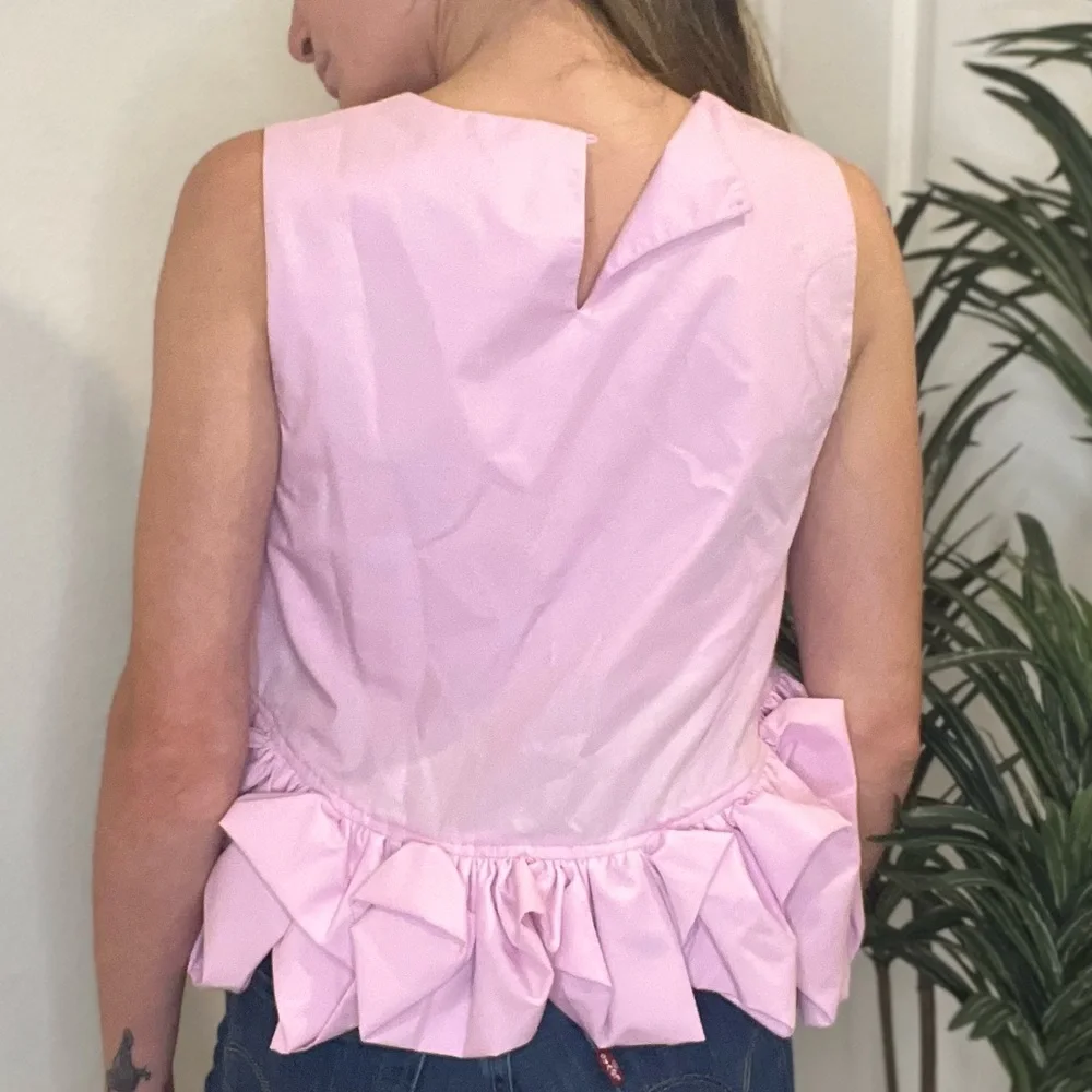 NWT ENTRO | Pink Cropped Blouse with Ruffle Detail - Picture 4 of 9